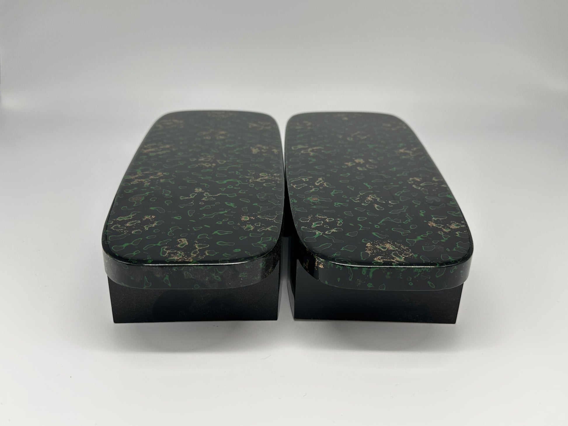 Geta | HONTSUGARU BLACK x GREEN Japanese Traditional Shoes | Womens Shoes